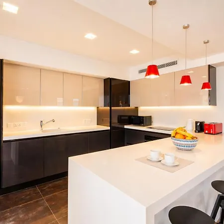Apartment Penthouse *